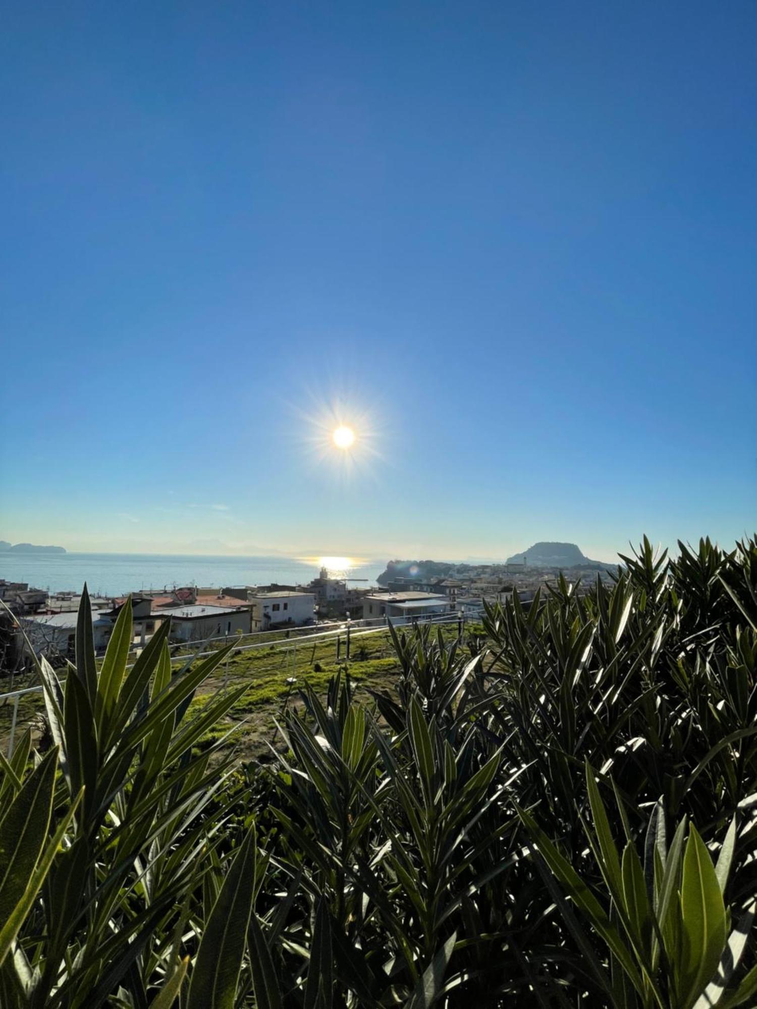 Re Vincy - Affittacamere Bacoli Exteriör bild