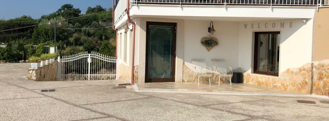 Re Vincy - Affittacamere Bacoli Exteriör bild